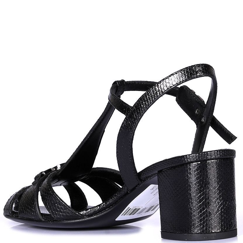 Кожаные босоножки