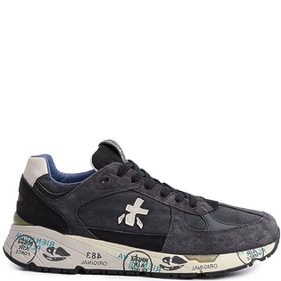 Кроссовки