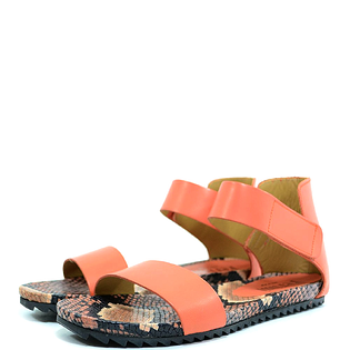 Кожаные сандалии